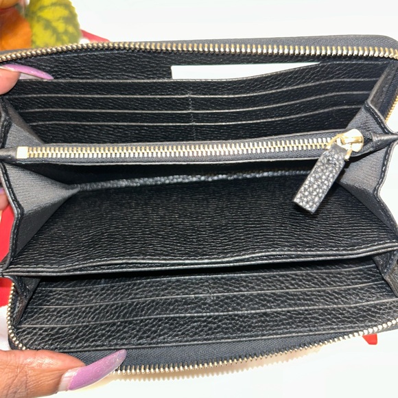 Valentino Rockstud Zip Around Wallet Black Pebbled Leather - Picture 5 of 13